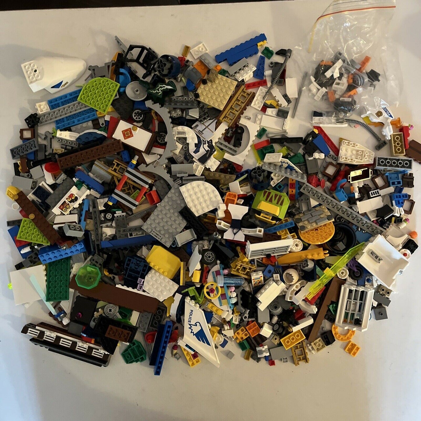 Assorted Bulk LEGO 1.4kg Various items