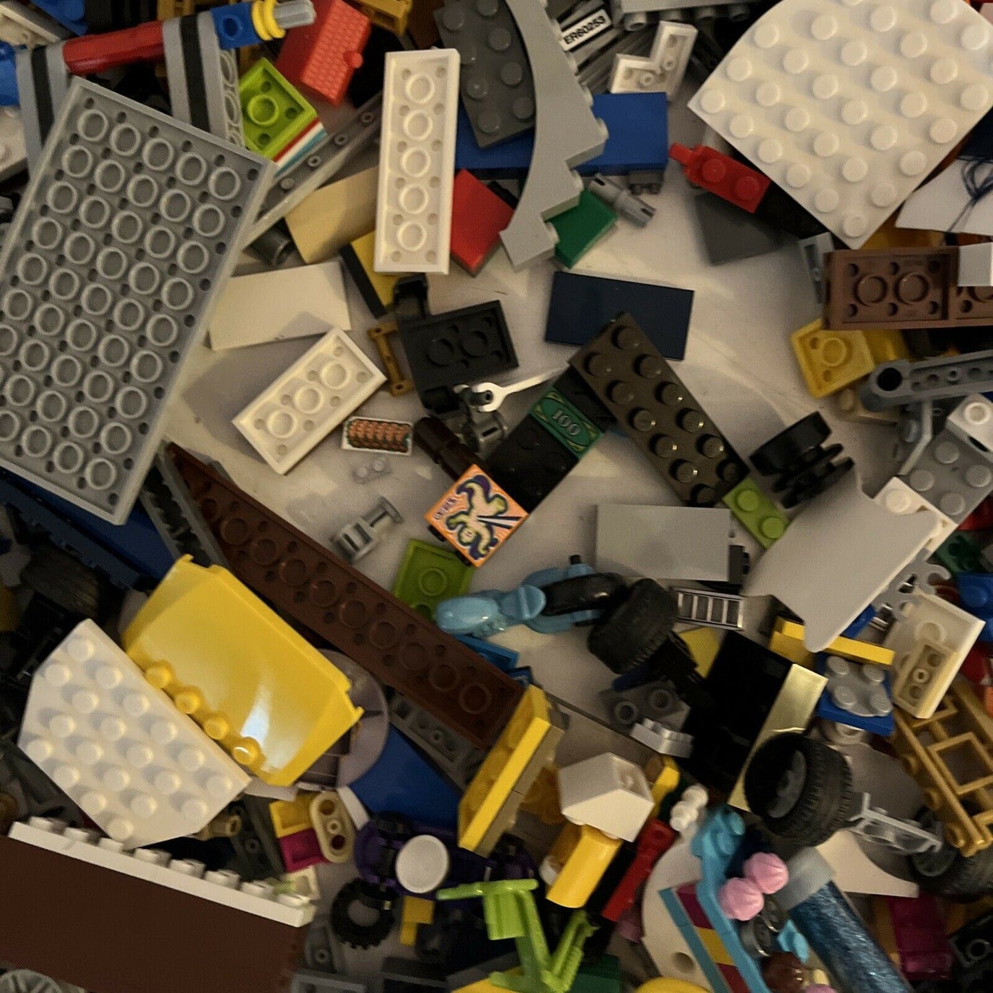 Assorted Bulk LEGO 1.4kg Various items
