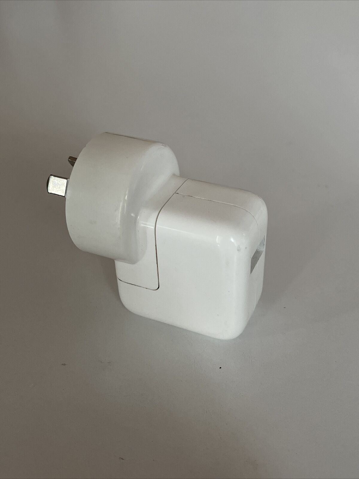 Genuine Apple A1357 10W USB Power Adapter