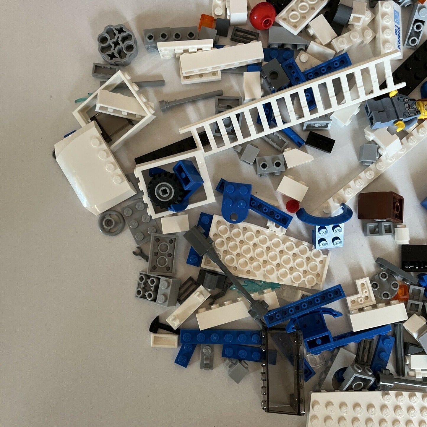 LEGO 70811 The LEGO Movie The Flying Flusher Incomplete Uncounted