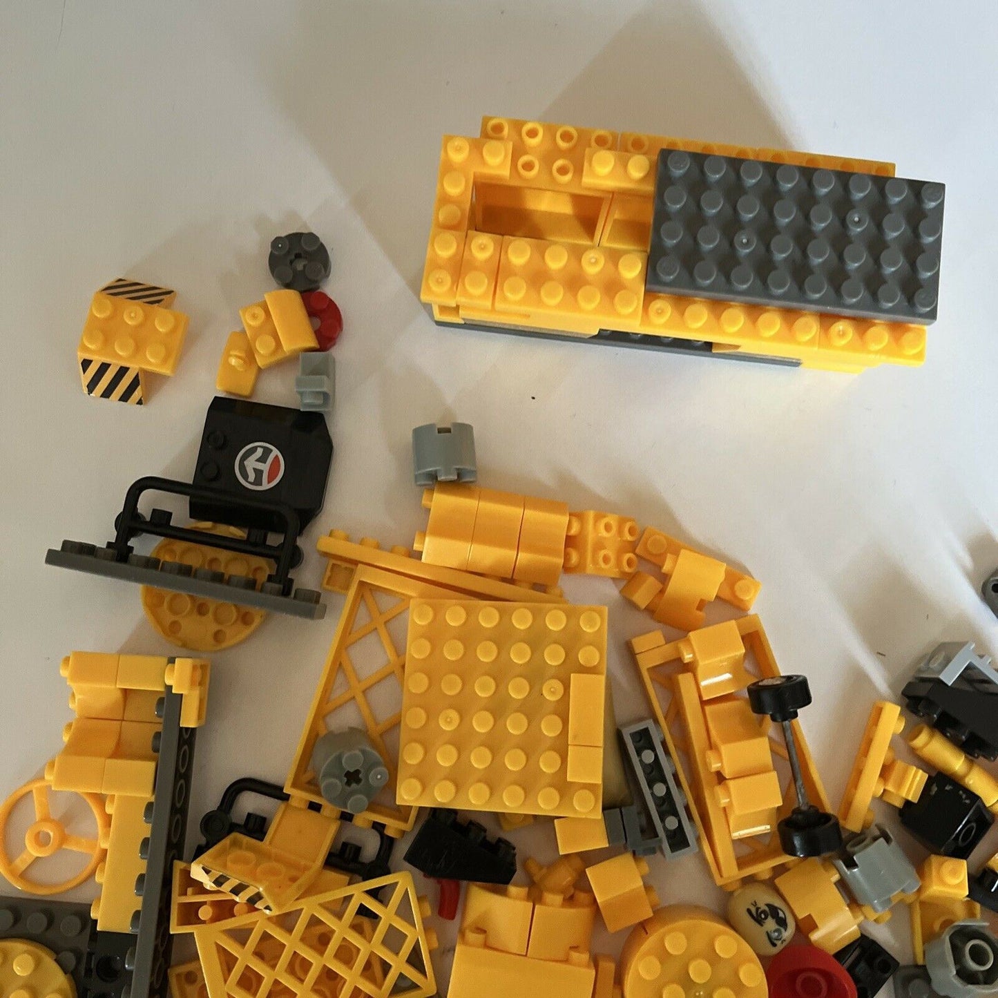 Assorted LEGO Yellow Construction 260g