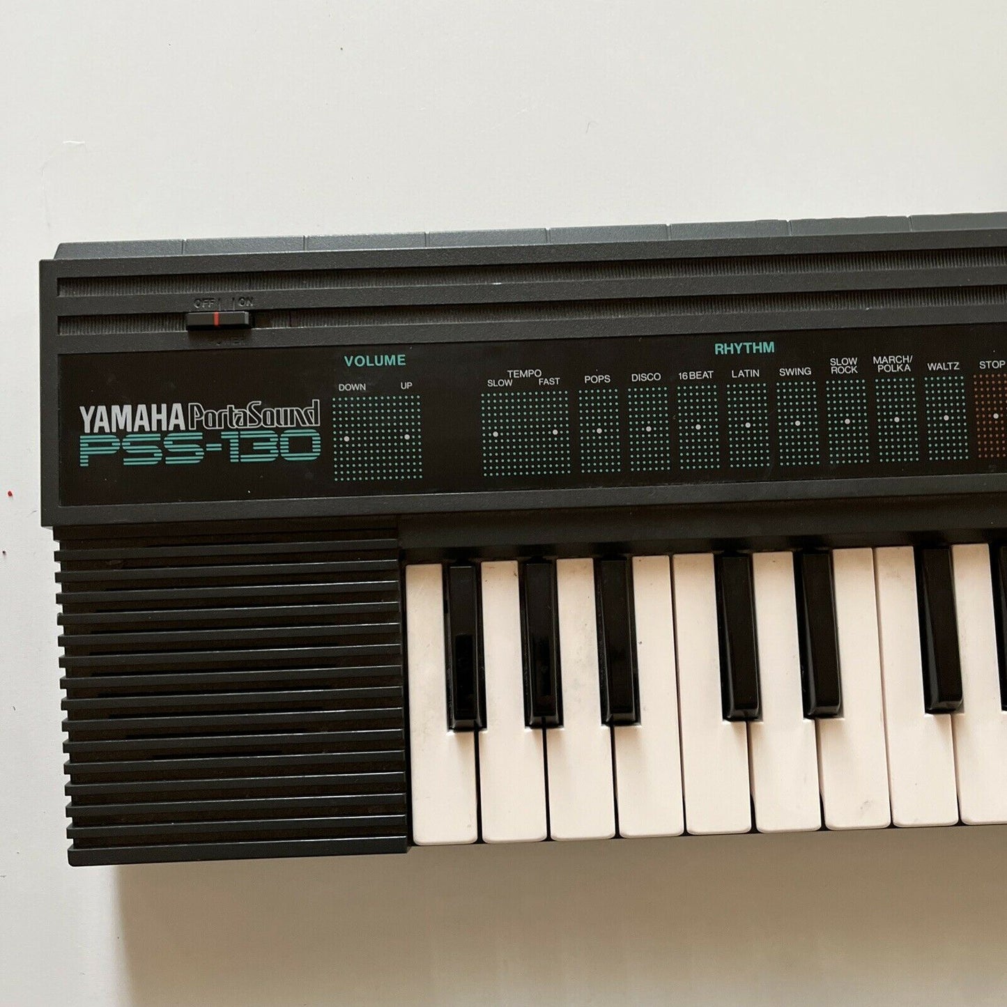 Yamaha Portasound PSS-130 Electronic Keyboard 1987 Vintage Retro