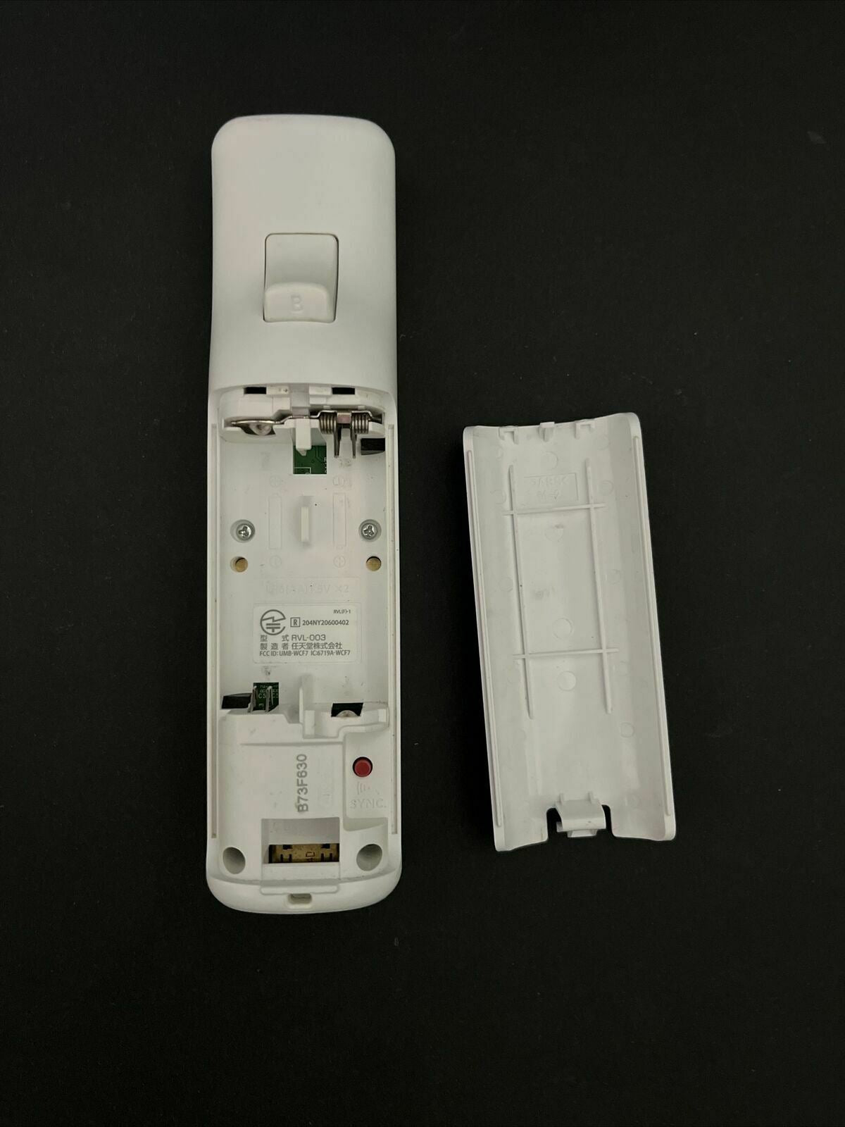 Genuine Official Nintendo Wii Remote Control Wiimote - Tested, cleaned & working