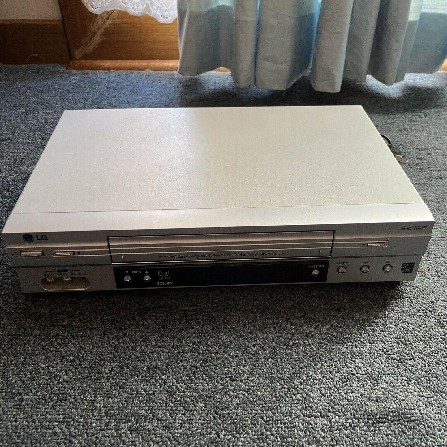 LG GC980W VCR Player PAL/NTSC Playback - For Parts Or Repair