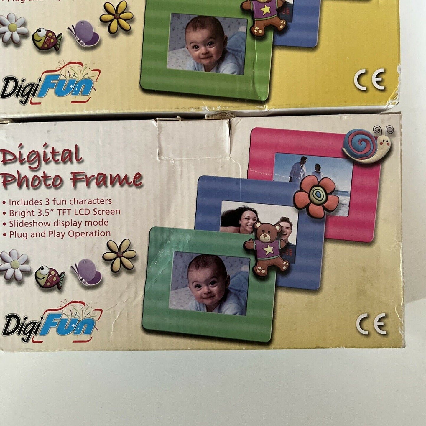 2x 3.5" Digital Photo Frame 1x 1.5" Keychain Photo frame