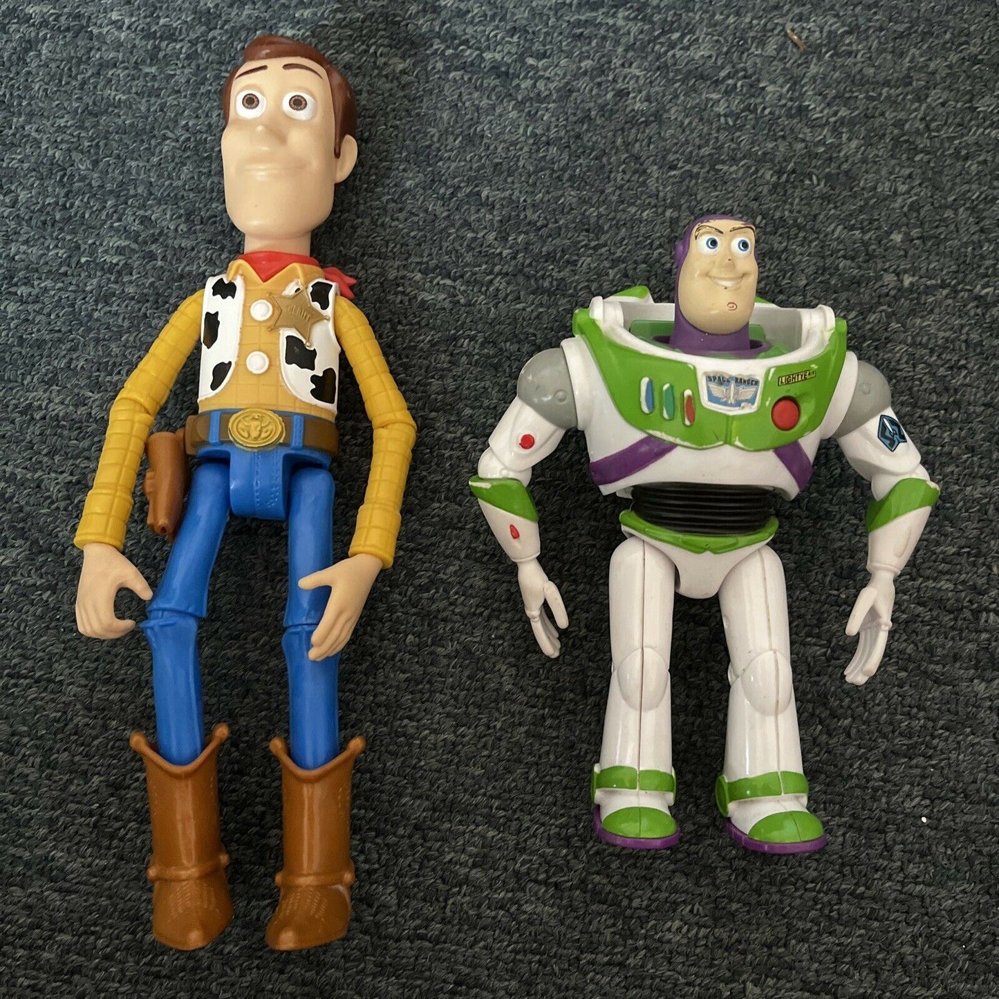 Disney Pixar Toy Story Woody 9" & Buzz Lightyear 6" Figure