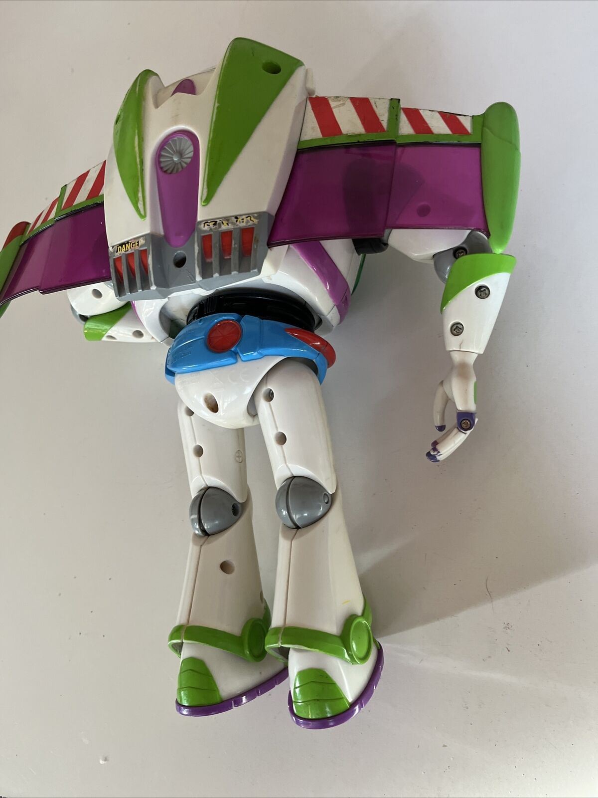 Disney Toy Story Turbo Glo Buzz Lightyear Deluxe Figure V0935 30cm