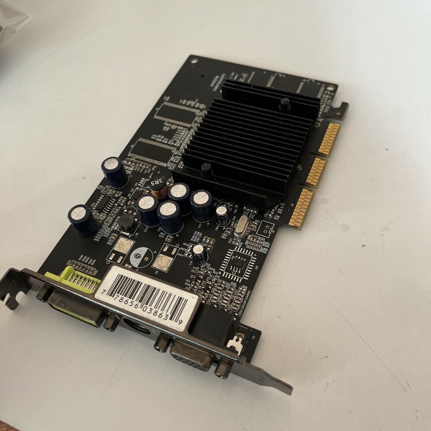 XFX NVIDIA GeForce FX 5200 (PVT34KNAHG) 128 MB DDR SDRAM AGP 4x/8x Graphics