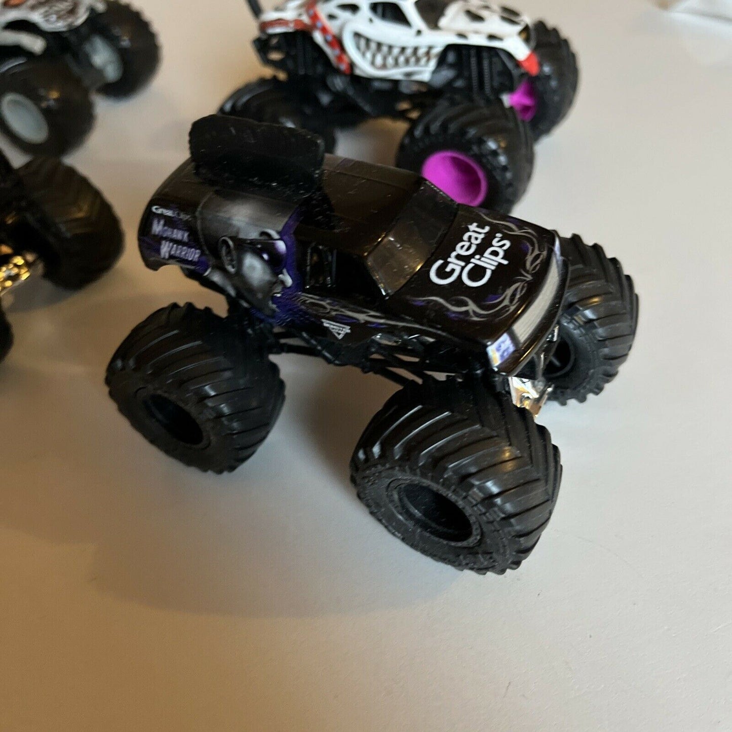 6x Hot Wheels Monster Jam Trucks - Grave Digger, Maxo, Zombie, Monster Mutt