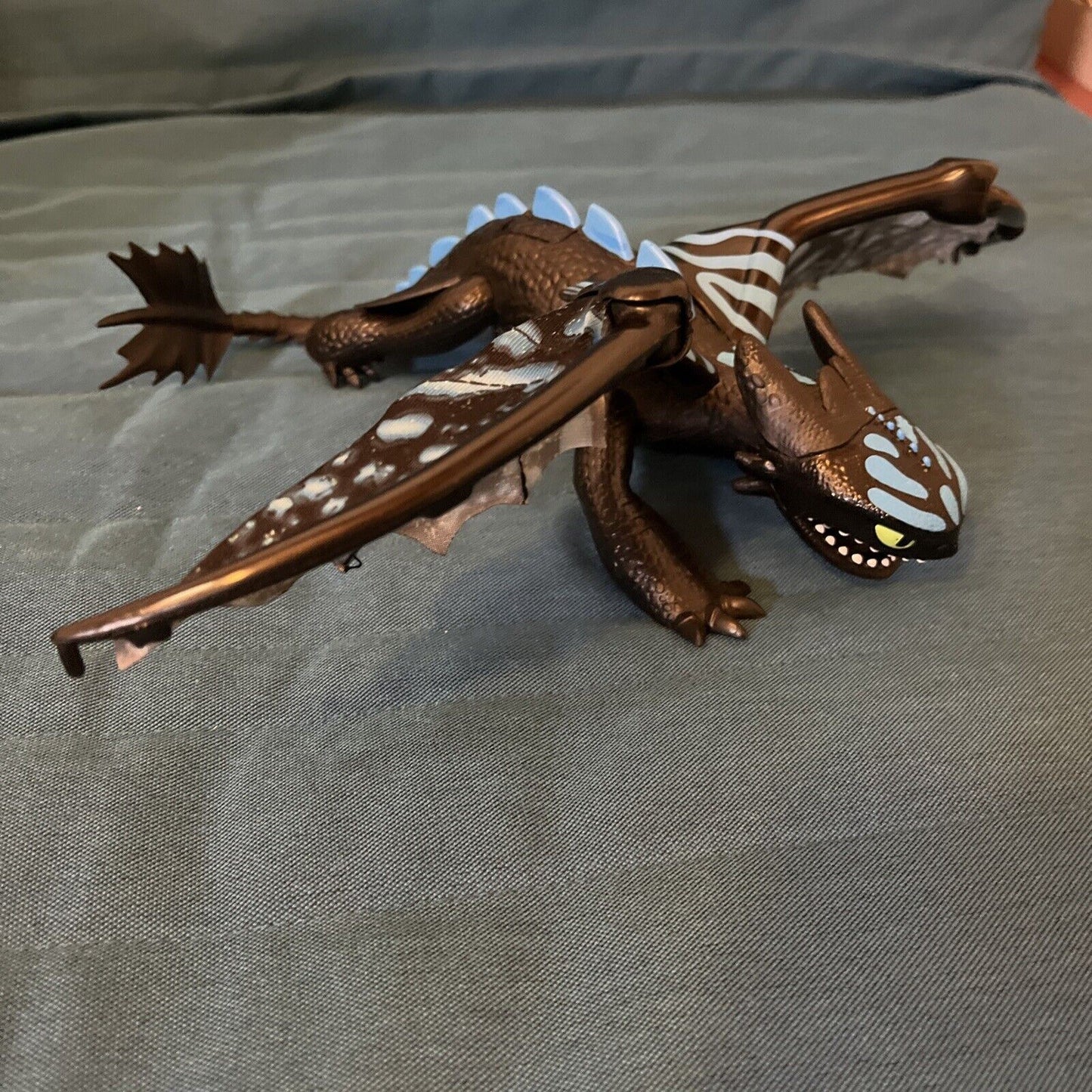 2x Lot Dragons Deluxe Toothless How to train your Dragon figure