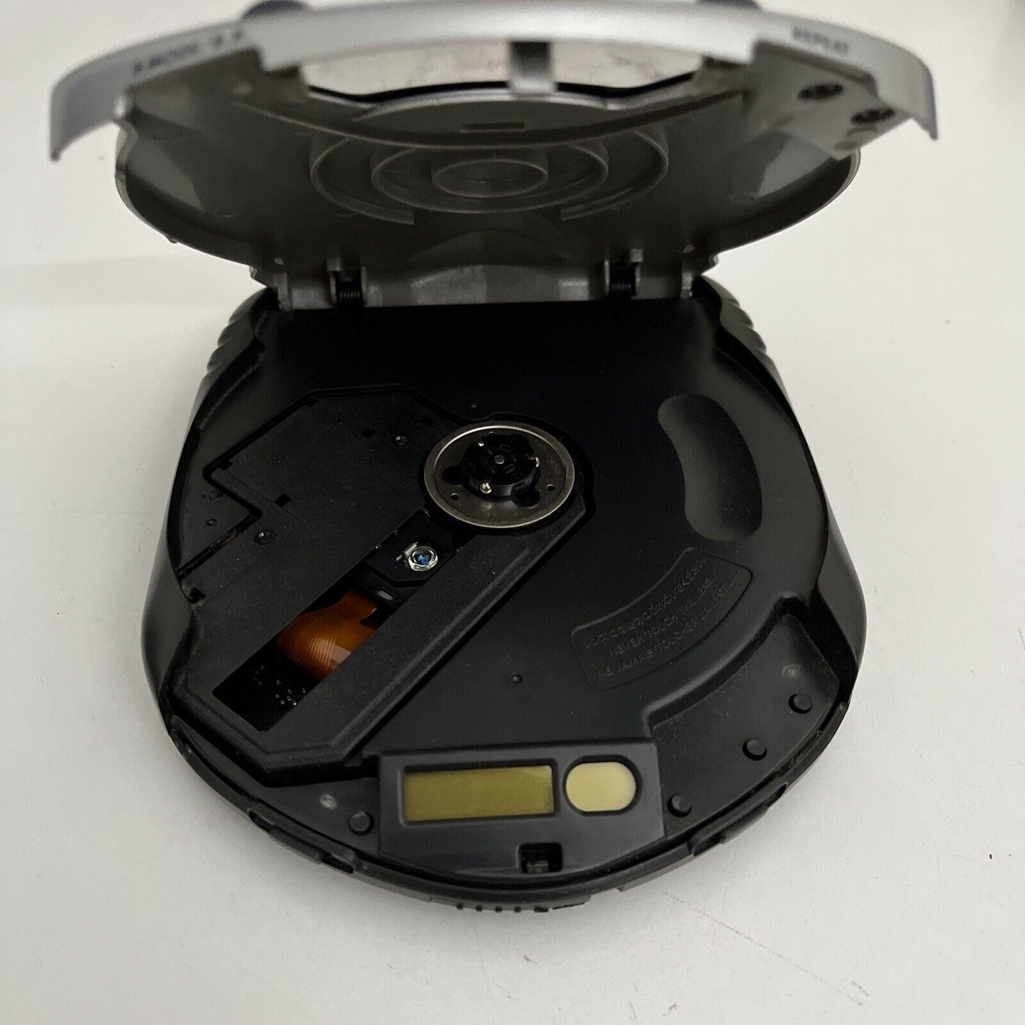 Kenwood Extra Bass Boost Portable CD Player DPC-X301 Working But Skips