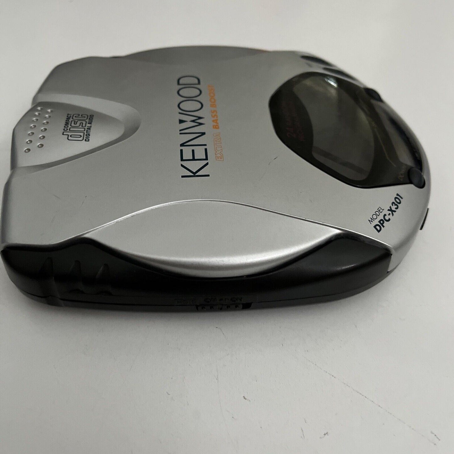 Kenwood Extra Bass Boost Portable CD Player DPC-X301 Working But Skips