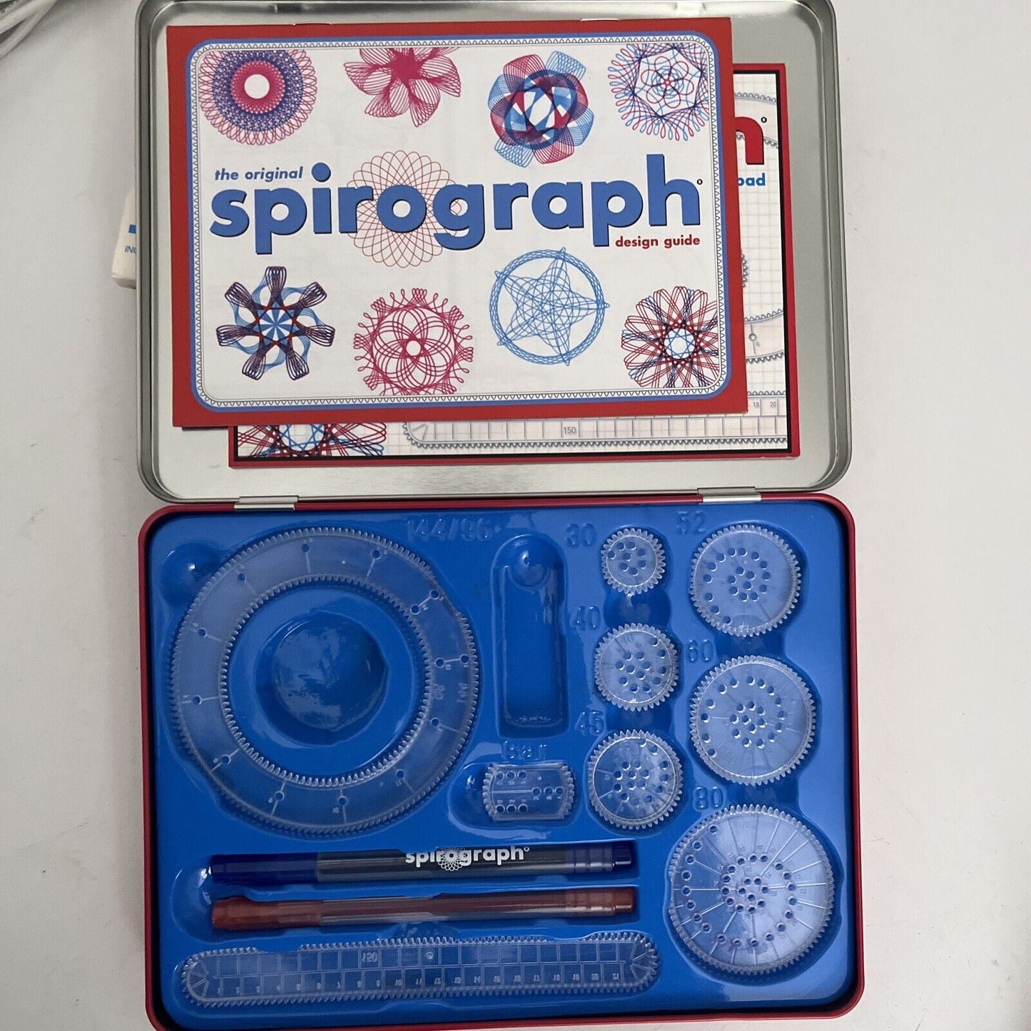 Kahootz 01002 Spirograph Design Tin Set *Missing Spiro-putty