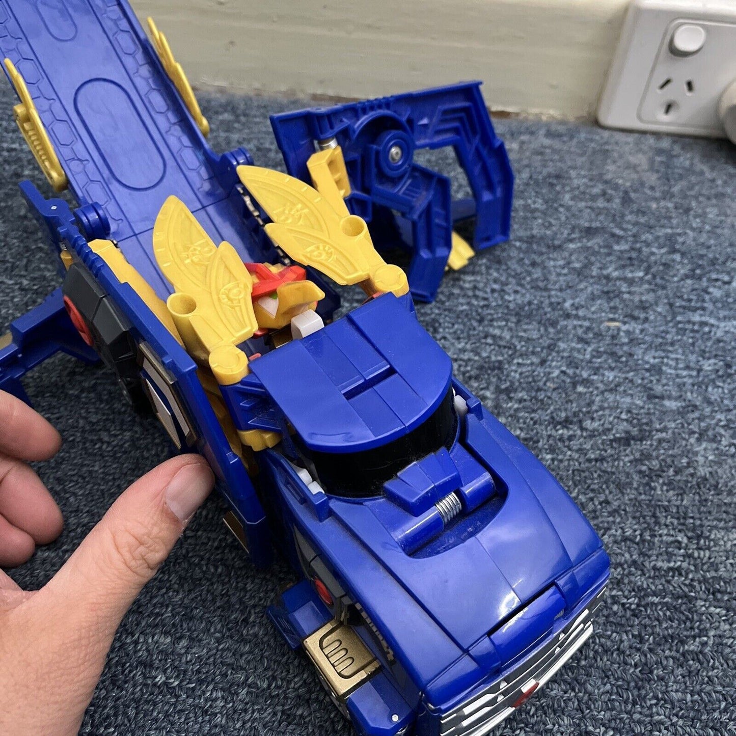 Turning Mecard Mechanimal Mega Teryx Choirock Mattel