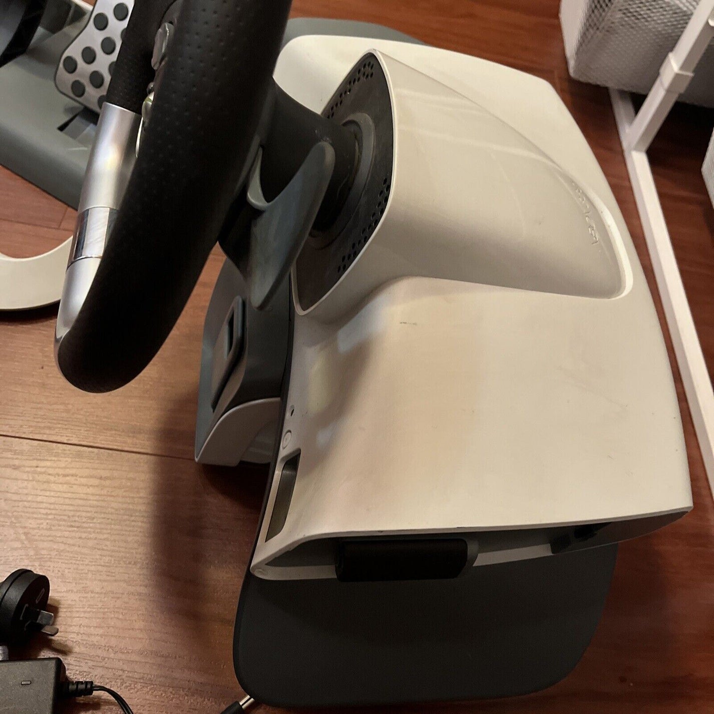 Official Microsoft Xbox 360 Wireless Racing Wheel with Desk Mount ...