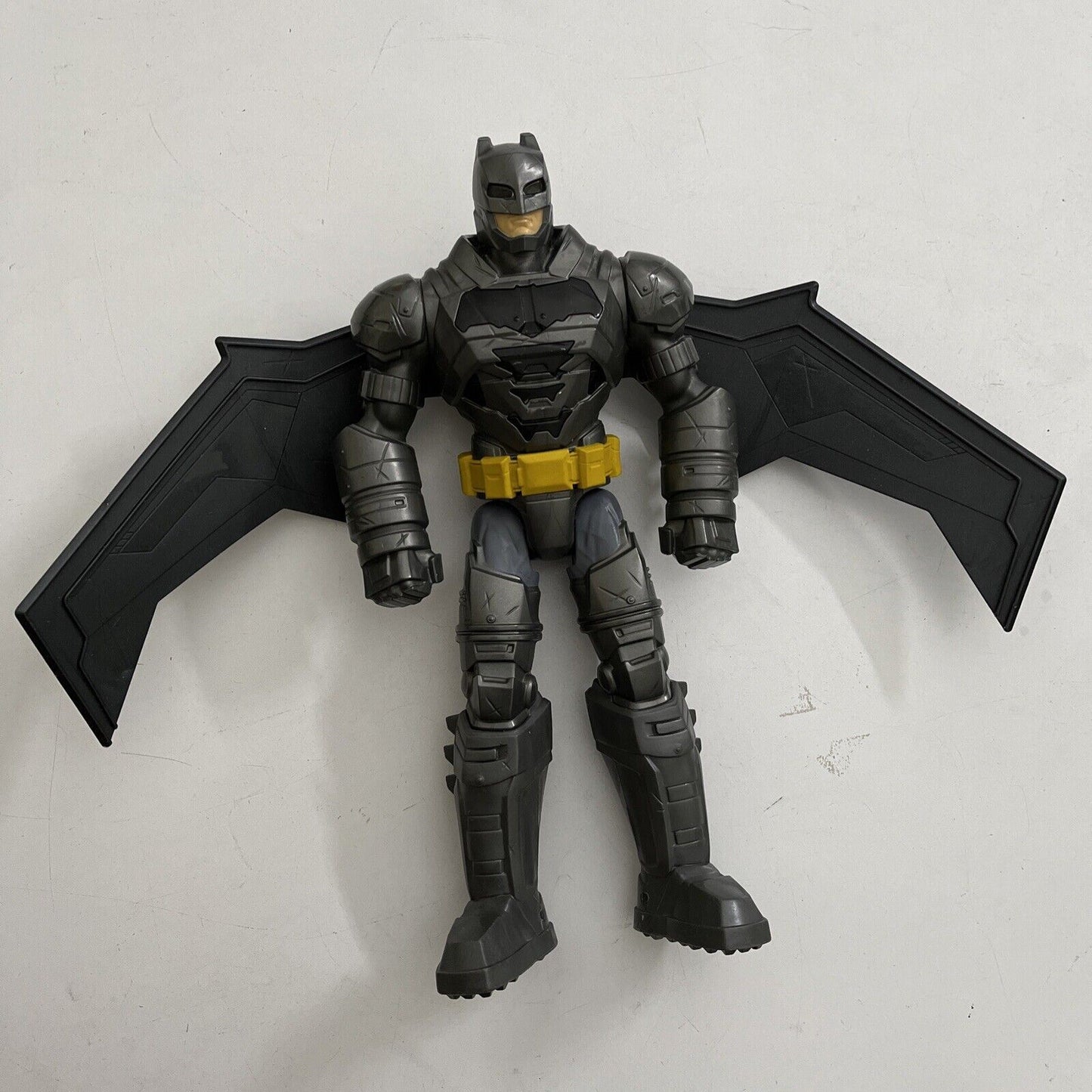 Mattel Batman v Superman: Dawn of Justice Electro-Armor Batman 12" Figure