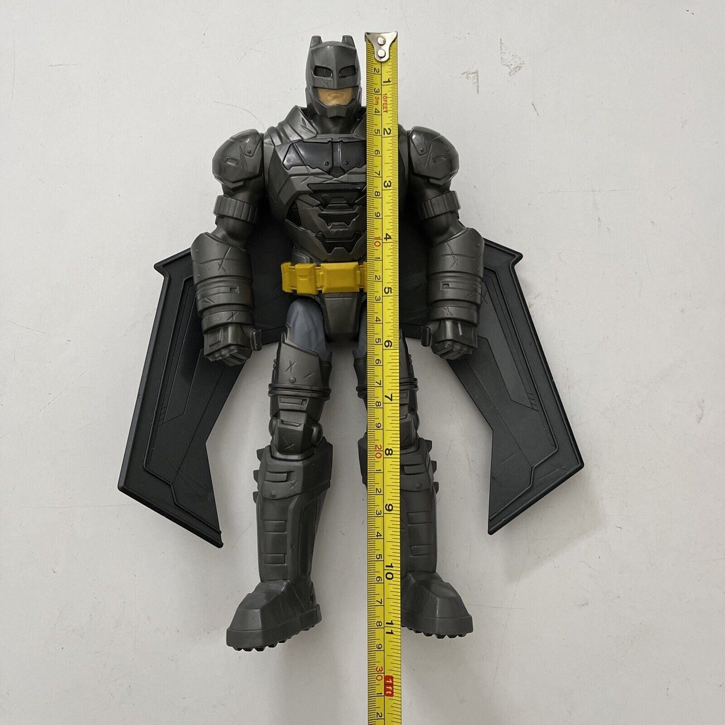 Mattel Batman v Superman: Dawn of Justice Electro-Armor Batman 12" Figure
