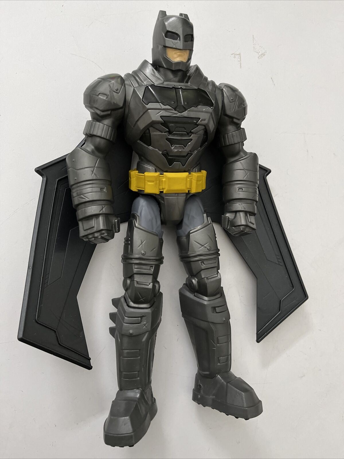 Mattel Batman v Superman: Dawn of Justice Electro-Armor Batman 12" Figure