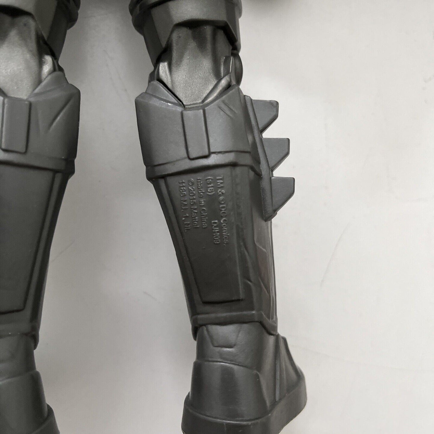 Mattel Batman v Superman: Dawn of Justice Electro-Armor Batman 12" Figure