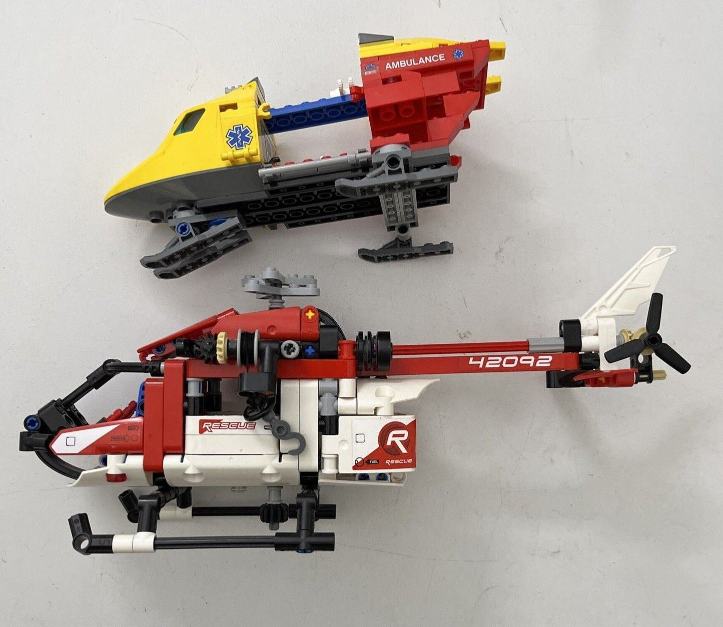 LEGO Technic Rescue Helicopter & Ambulance Set (42092) Incomplete