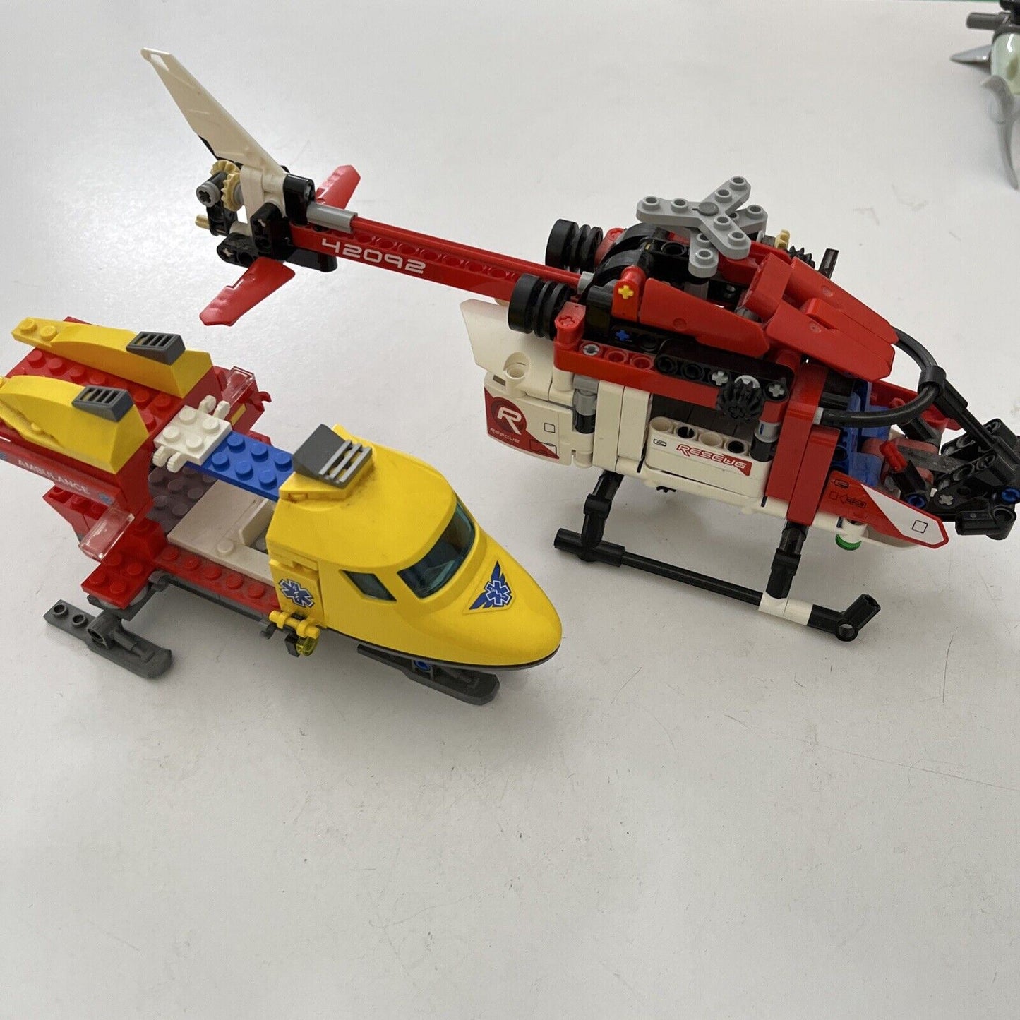 LEGO Technic Rescue Helicopter & Ambulance Set (42092) Incomplete
