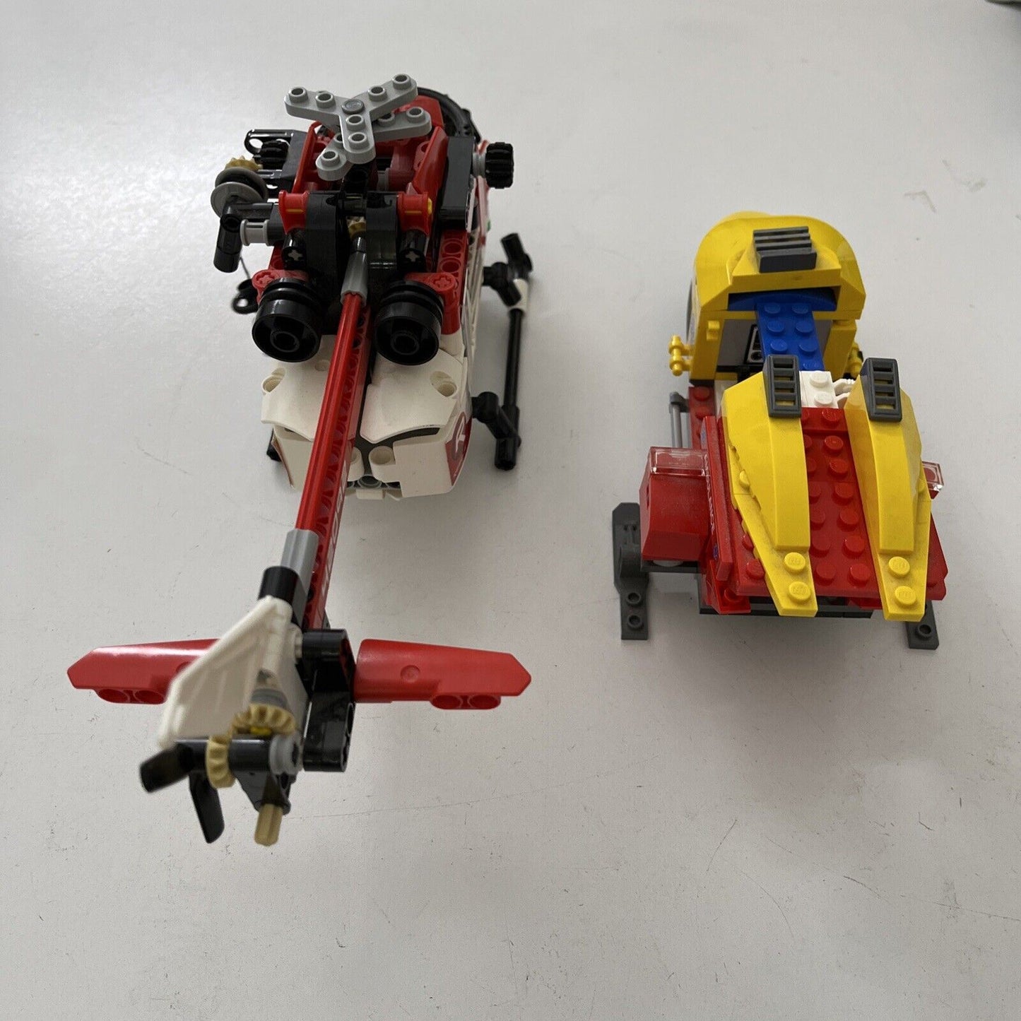 LEGO Technic Rescue Helicopter & Ambulance Set (42092) Incomplete