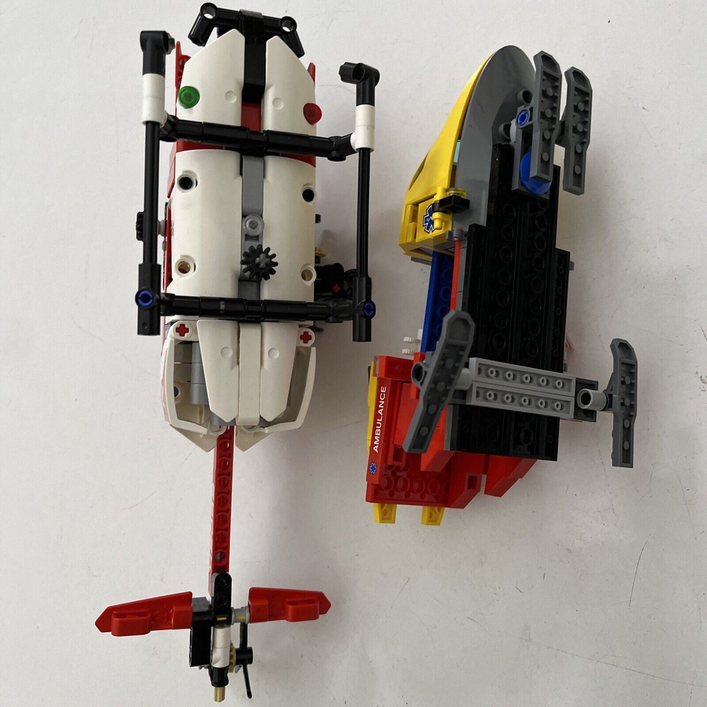 LEGO Technic Rescue Helicopter & Ambulance Set (42092) Incomplete