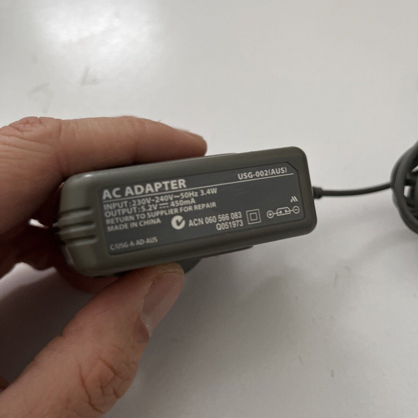 Genuine Official Nintendo DS Lite Charger USG-002(AUS) AC Adaptor Power Supply