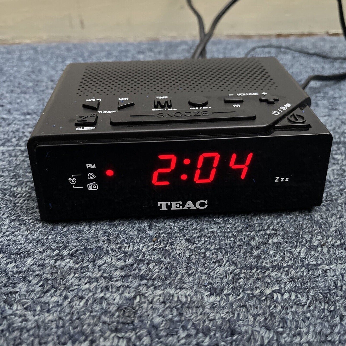 Teac CRX060 AM/FM Alarm Clock Radio