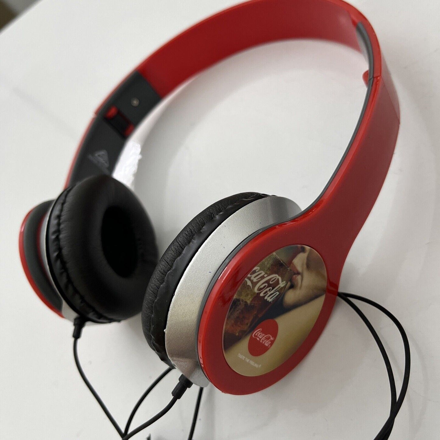 Genuine Coca-Cola Headphones 3.5mm Jack