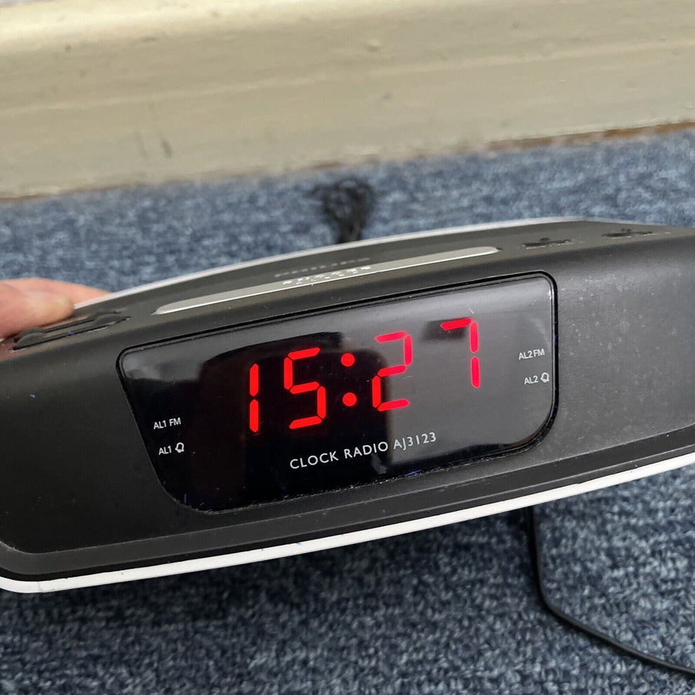 Philips AJ3123/70 Alarm Clock FM Radio with Snooze Function Retro Unit