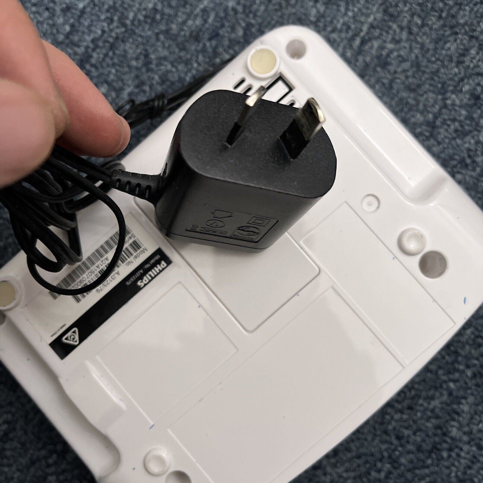 Philips AJ3123/70 Alarm Clock FM Radio with Snooze Function Retro Unit