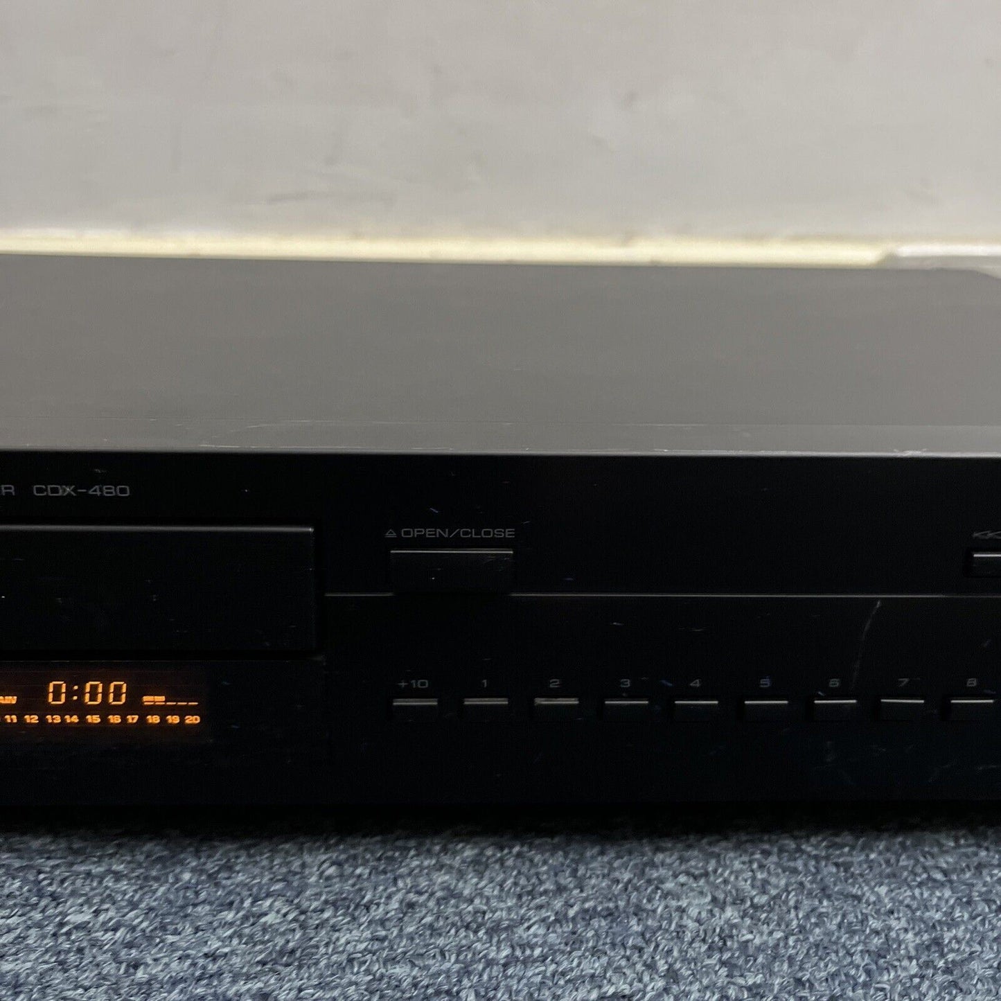 Yamaha CDX-480 Natural Sound CD Player