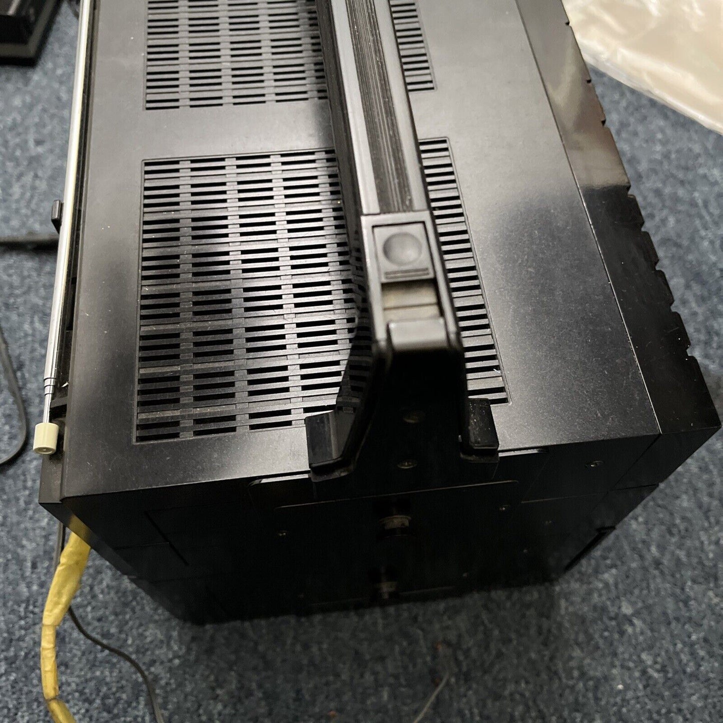 Toshiba SX700 FM/MW/SW Stereo Radio Cassette Recorder *For Parts Repair no sound