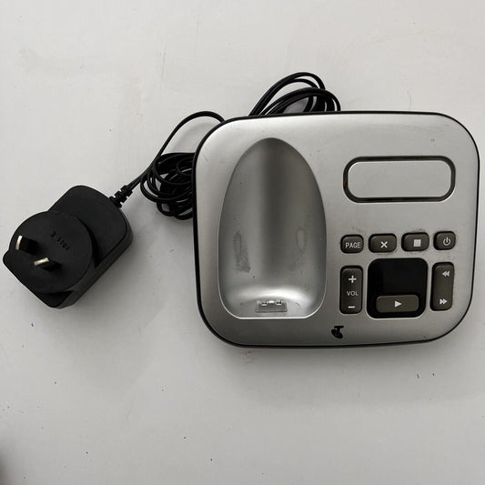 Genuine Telstra 8950 Base Charger & AC Adapter