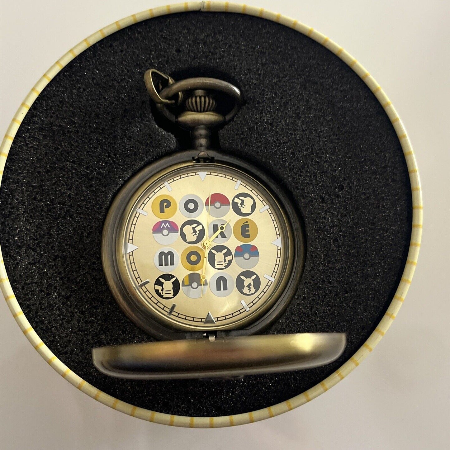 Genuine Official Pokemon Pocket Watch Pikachu NEW