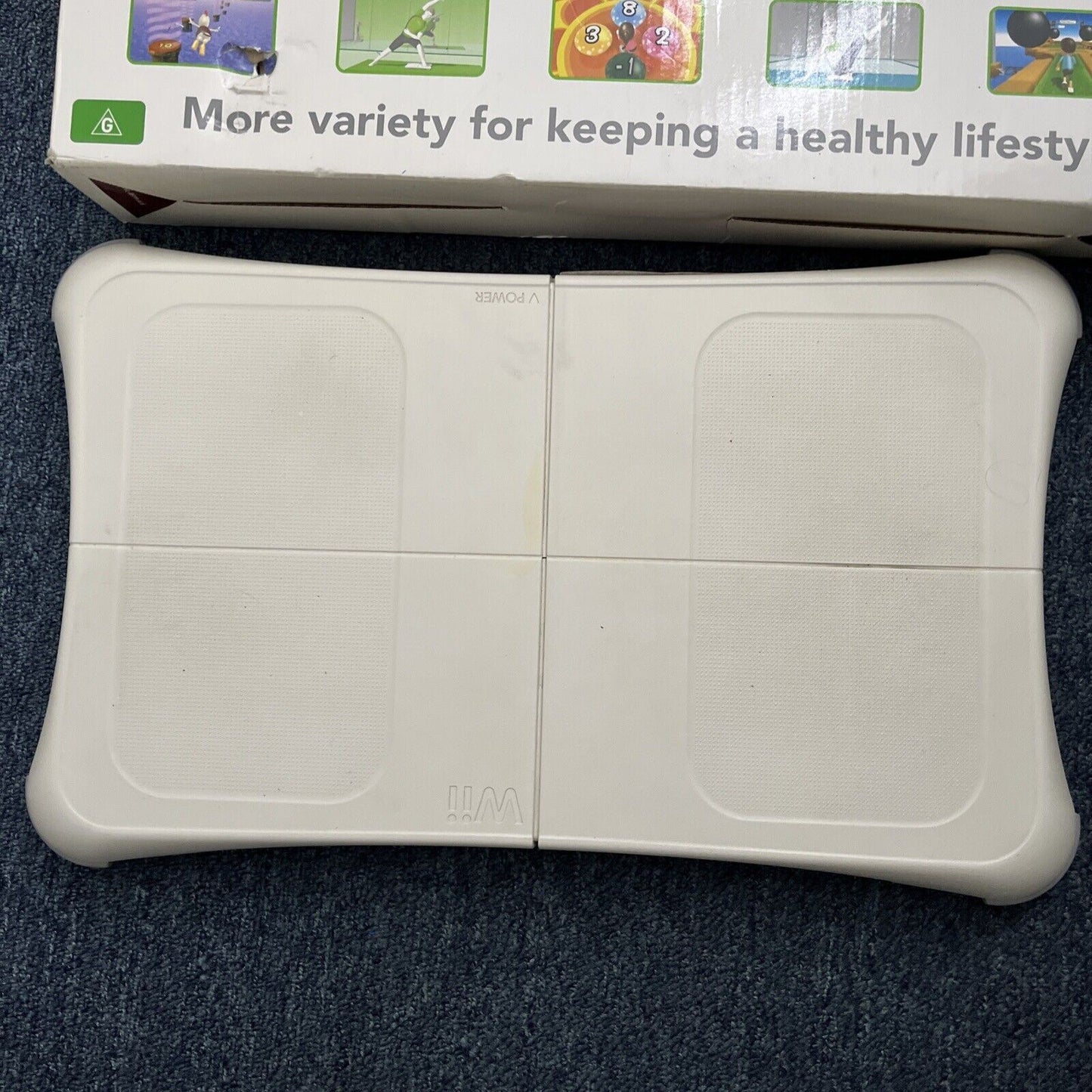 Nintendo Wii Fit Plus Board with Game (Wii, 2009)