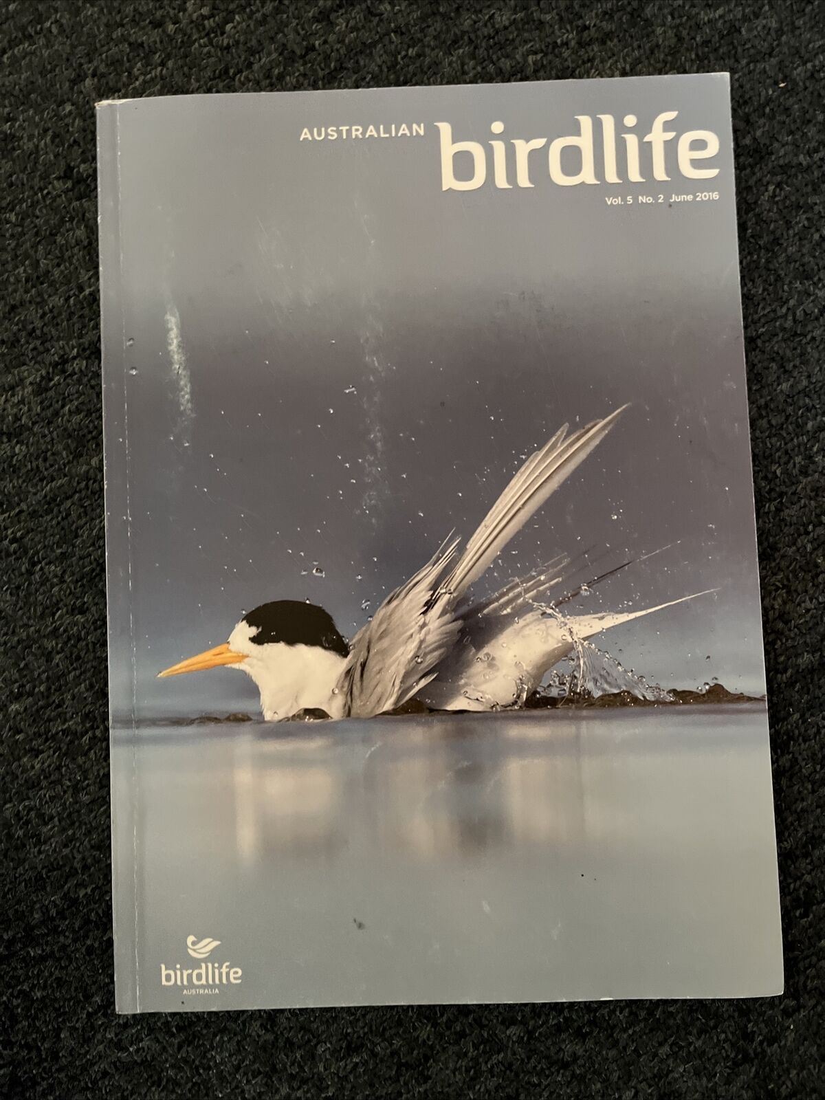 3x Bird Magazine - Australian Birdlife Magazine + Cosmos Magazine
