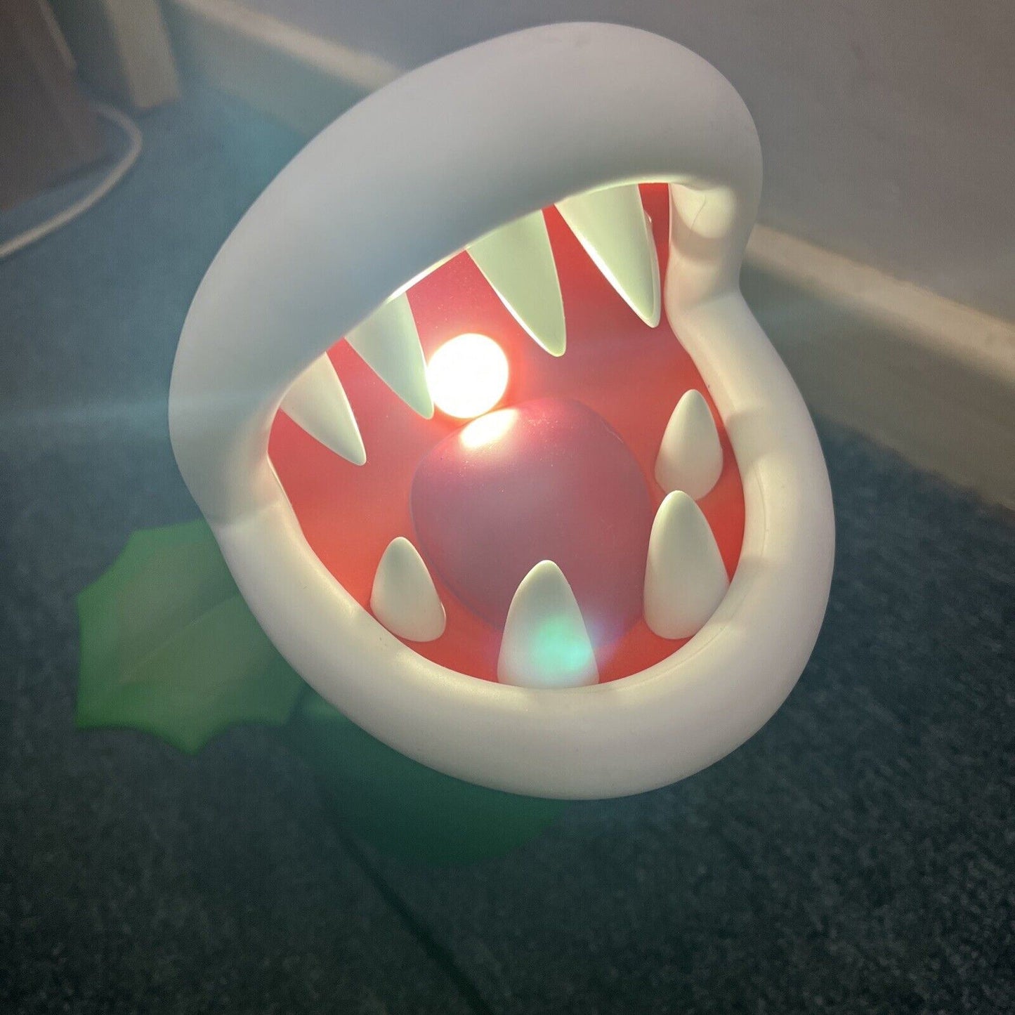 Nintendo Super Mario Bros. Piranha Plant Posable Lamp Collectable Toy