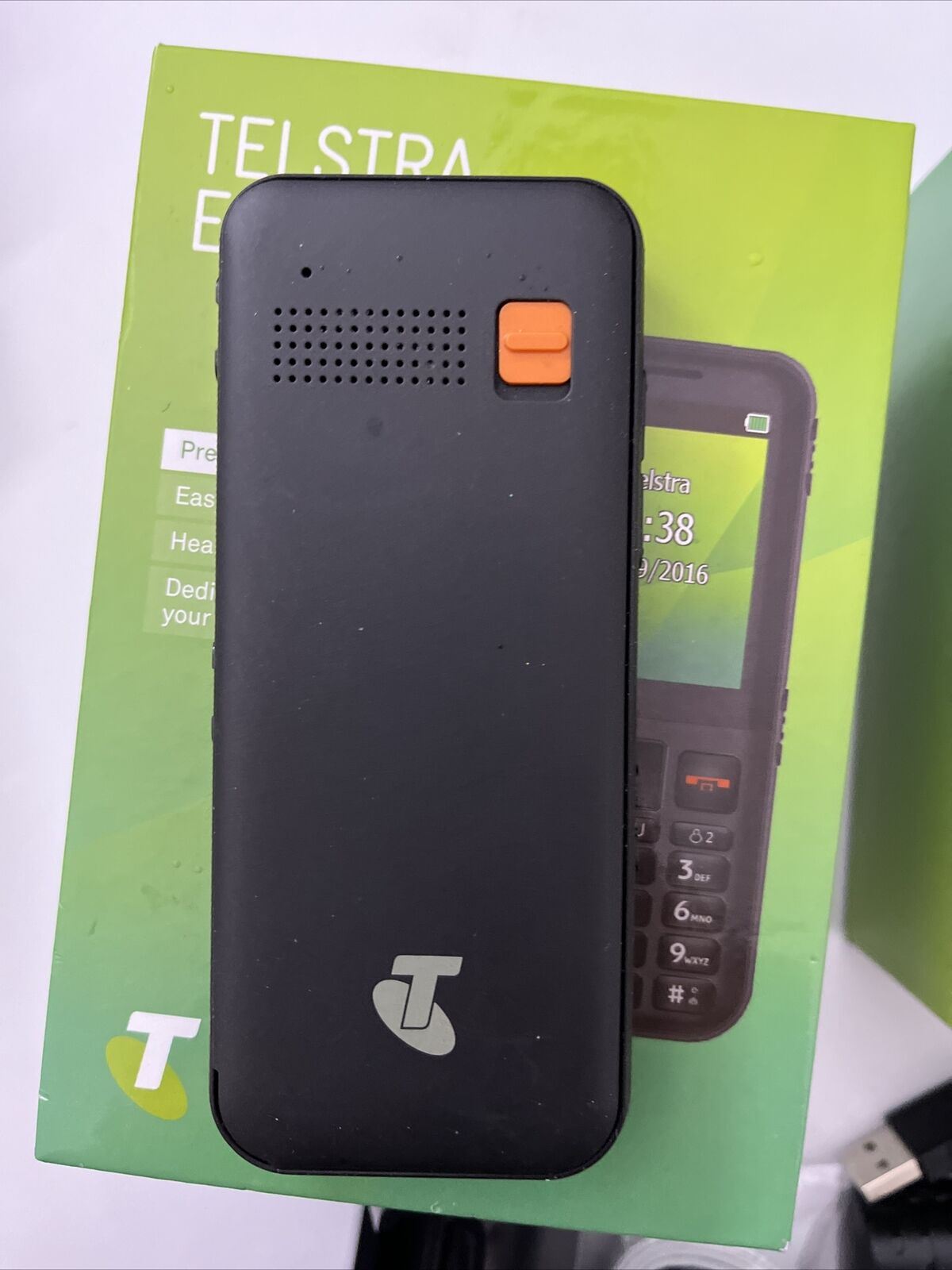 Telstra Easy Call 4 ZTE T403  Big Button Mobile Phone