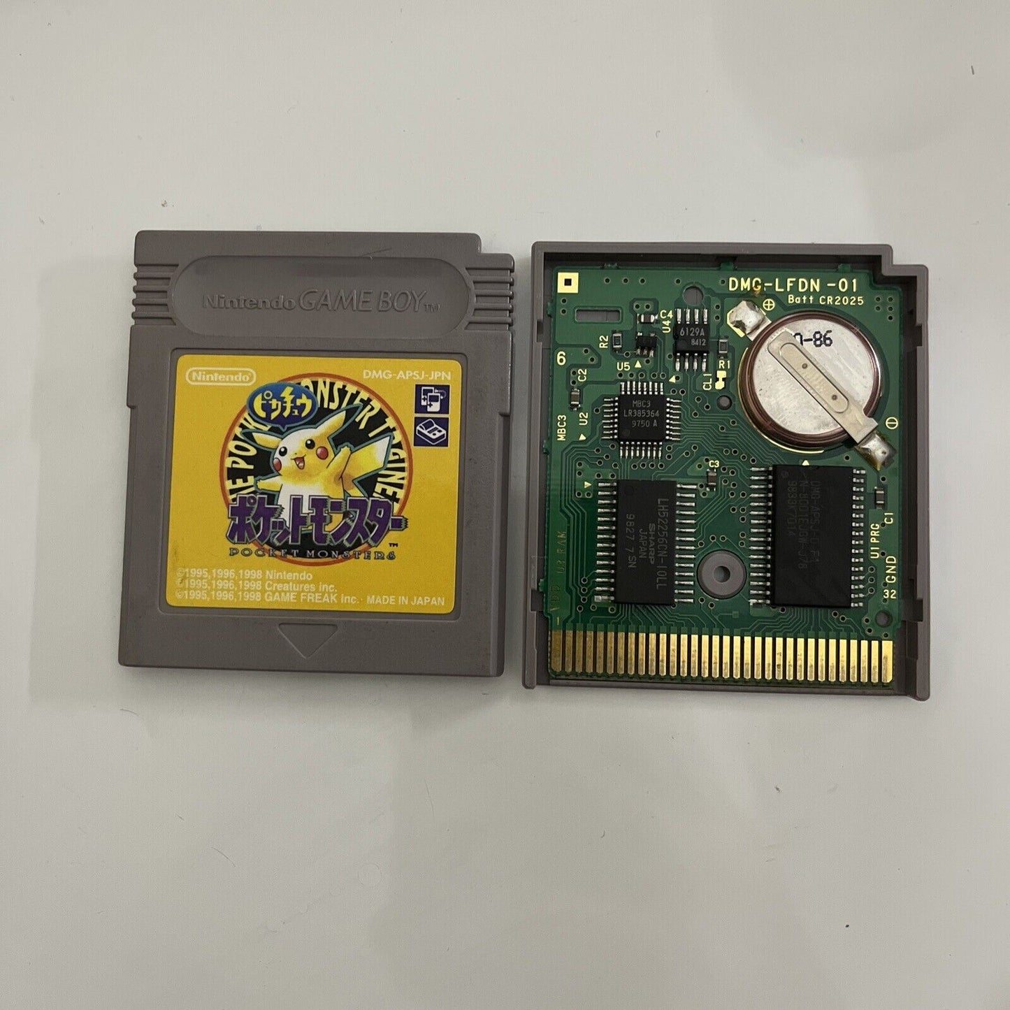 Pokemon Yellow Pocket Monsters - Nintendo Gameboy GB 1998 RPG Game