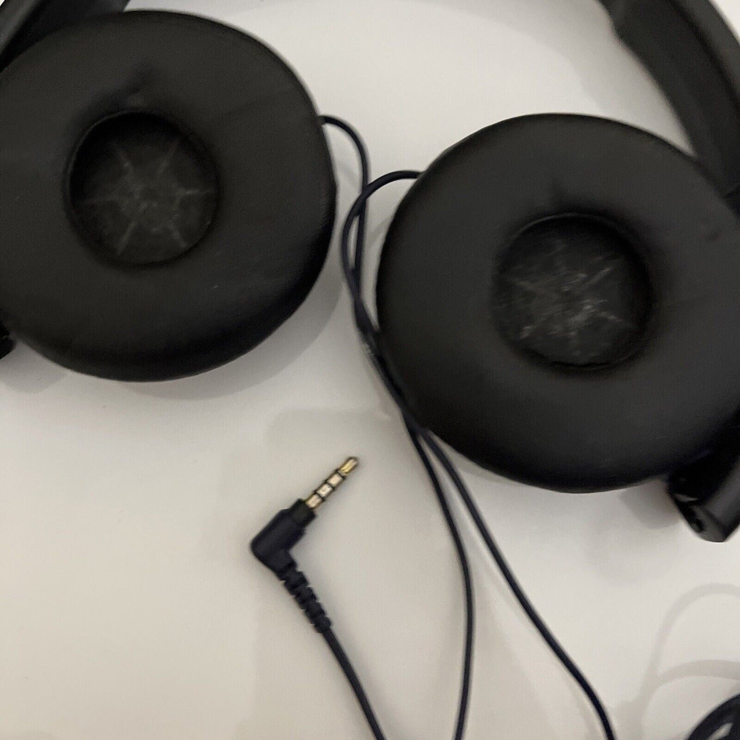Sony MDR-ZX310 Sound Monitoring On-Ear Headphones 3.5mm