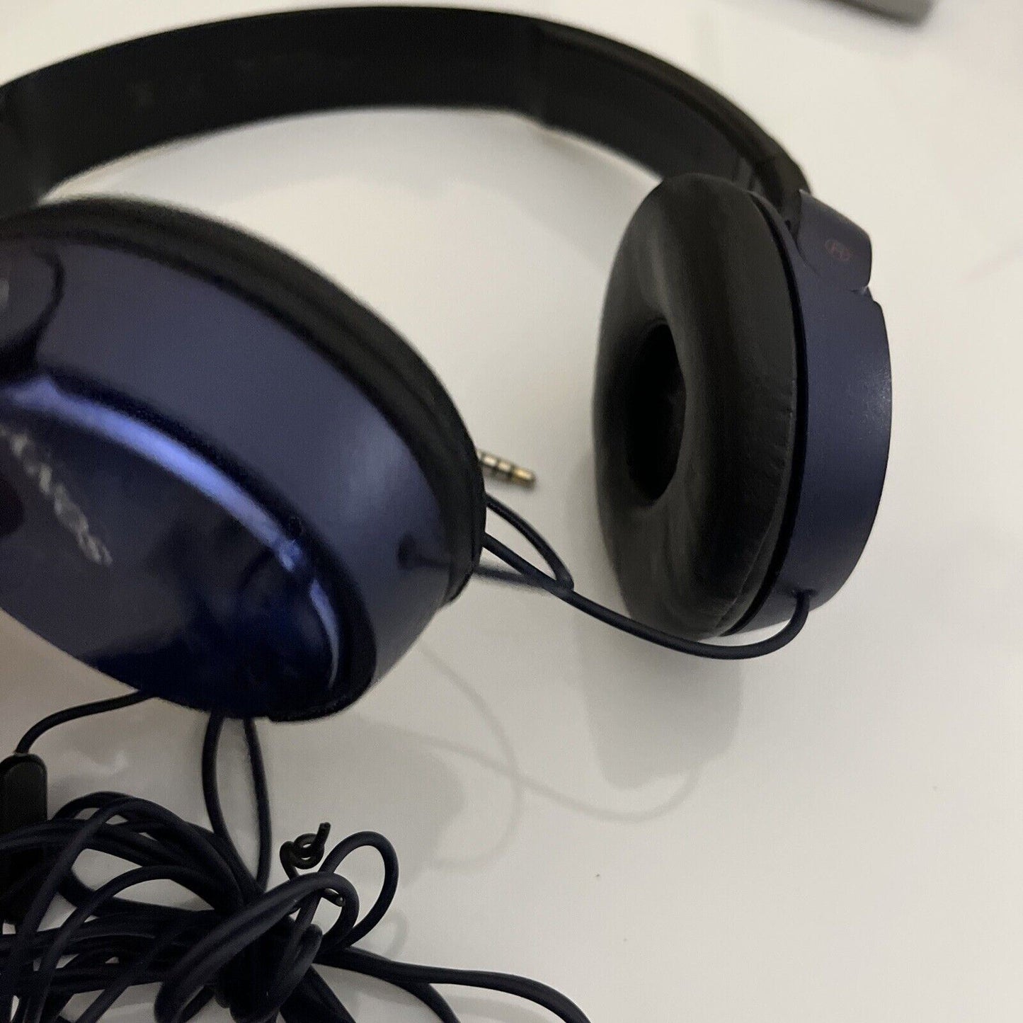 Sony MDR-ZX310 Sound Monitoring On-Ear Headphones 3.5mm