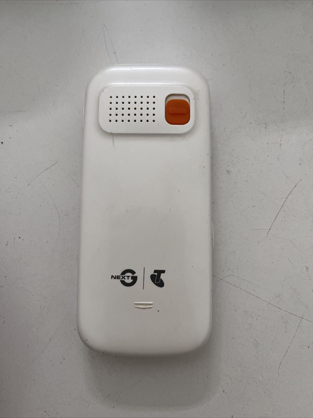 Telstra EasyCall 3 T303 - White Mobile Phone For Parts Or Not Working