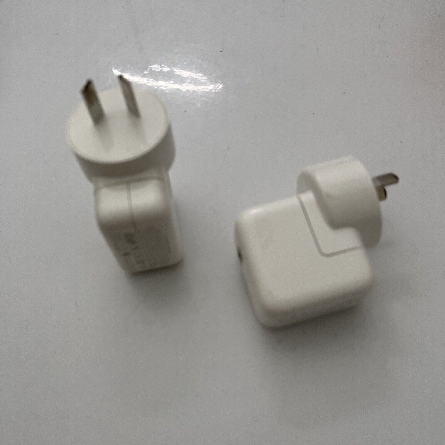 Apple A1357 & A1205 USB Power Adapter