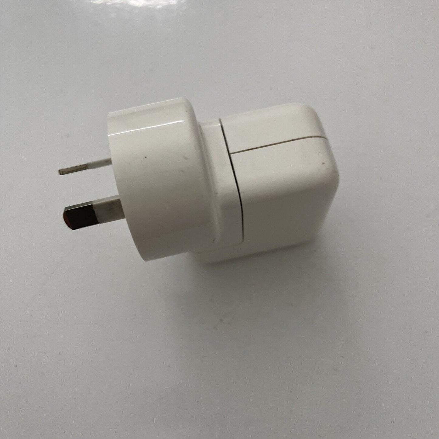 Apple A1357 & A1205 USB Power Adapter