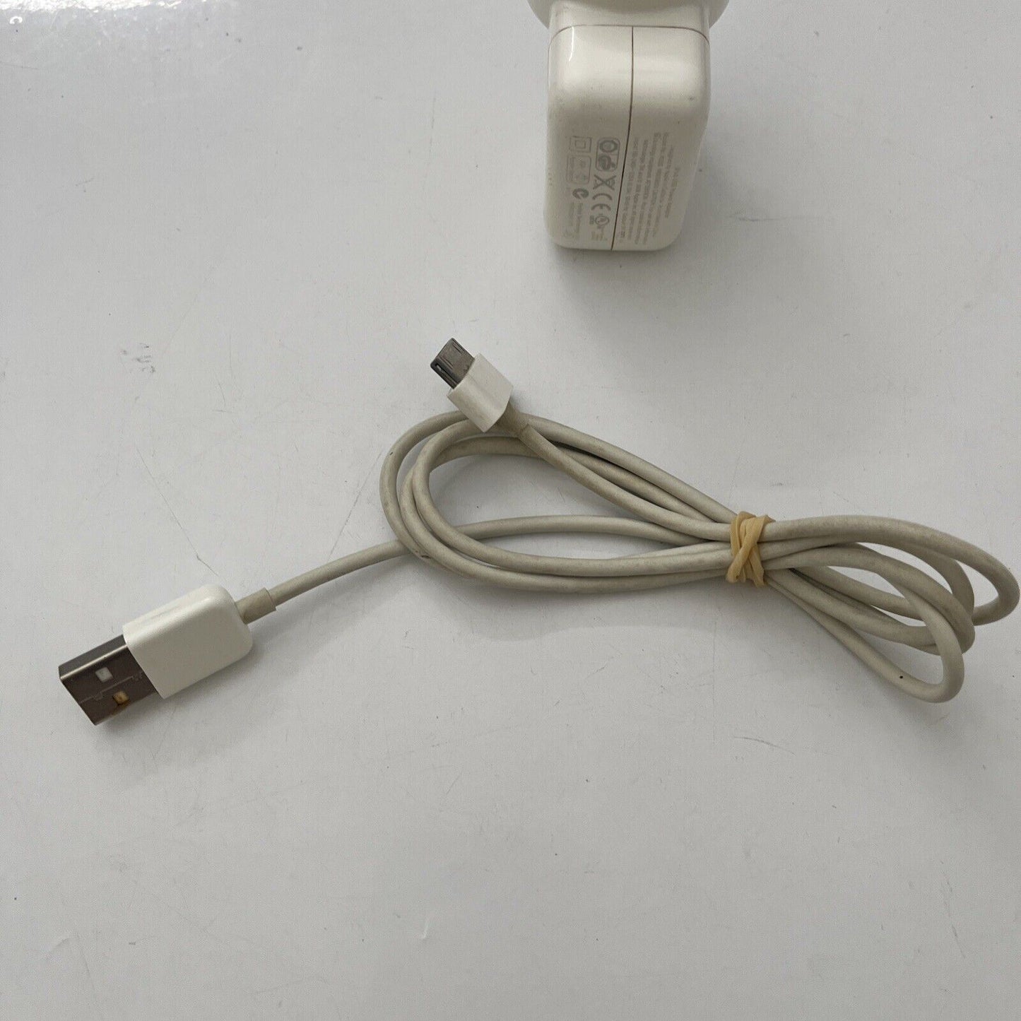 Genuine Apple iPod USB Power Adapter A1205 with 30 pin Charge Cable