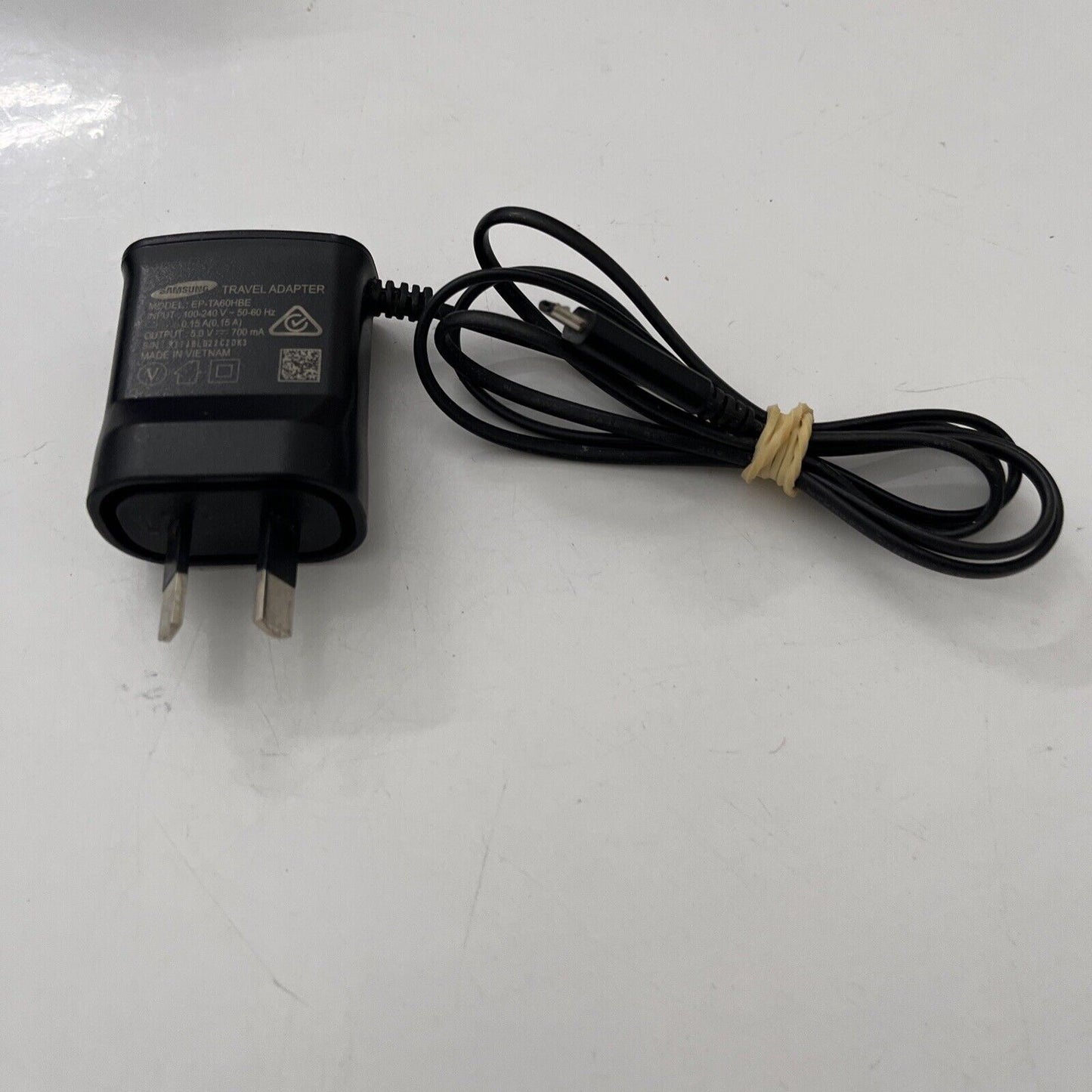 Genuine Samsung Travel Adapter EP-TA60HBE 5v 700mA