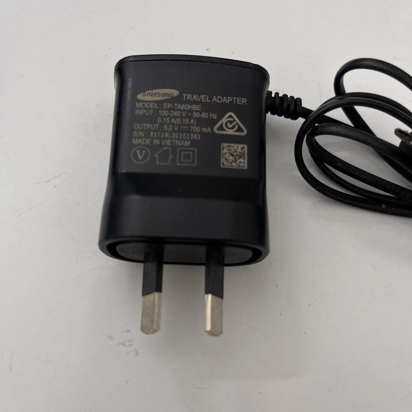 Genuine Samsung Travel Adapter EP-TA60HBE 5v 700mA