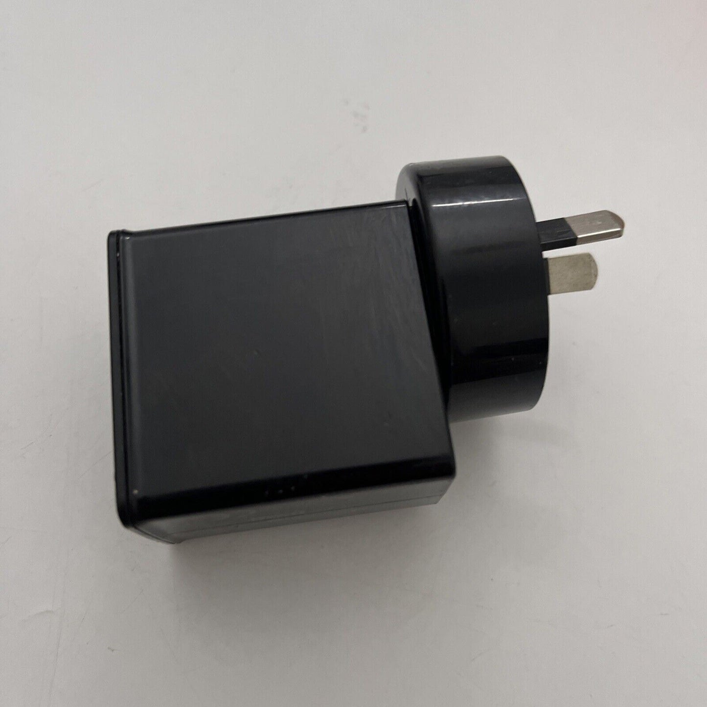 Samsung Travel Adapter ETA-P11JBE 5V 2A